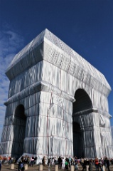 Jeanne Claude et Christo 27 * 3456 x 5184 * (3.74MB)